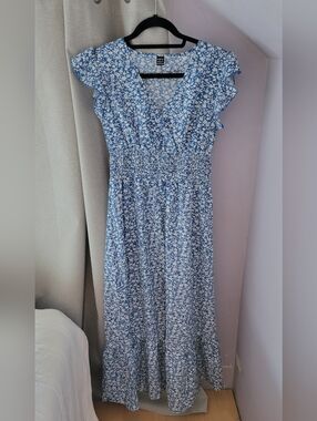 SHEIN Blue and White Floral Dress